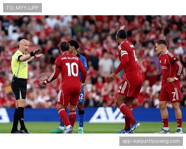 冲撞门将判罚到底有哪些盲点？VAR如何影响裁判决定？