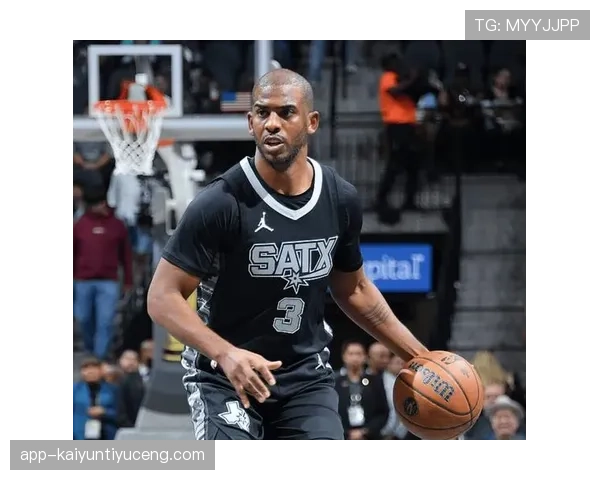 克里斯·保罗利用挡拆创造投篮机会，持续提升球队组织效率