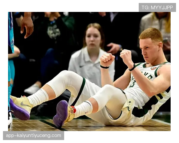 斯科蒂·皮蓬季后赛关键时刻无球跑动拉开空间提升麦克格雷迪进攻效率